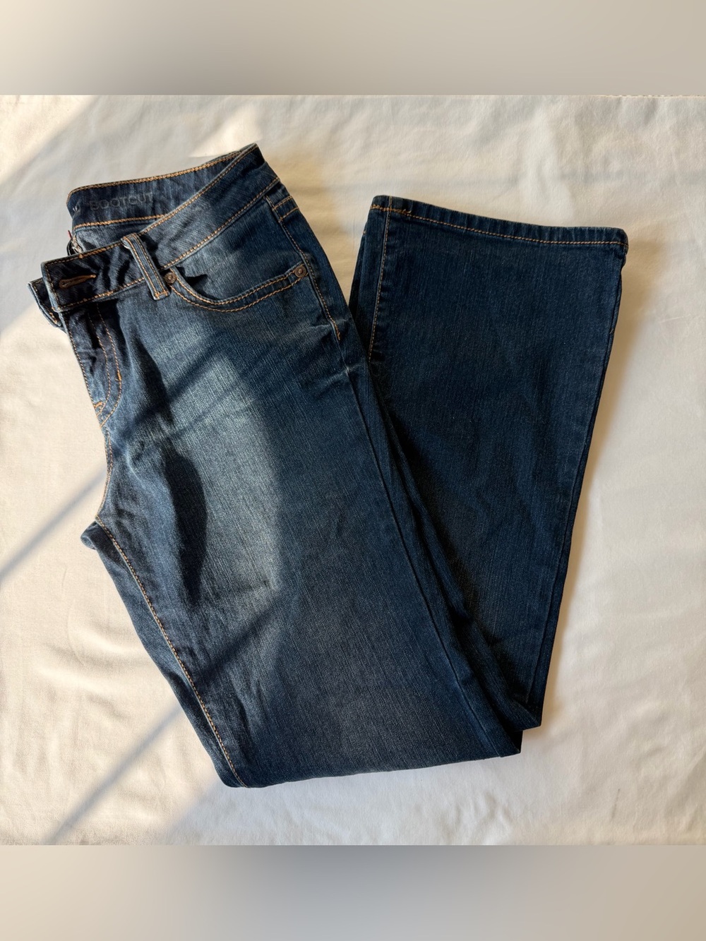 APT. 9 Women’s Dark Wash Low Rise Bootcut Jeans Size 4 Short